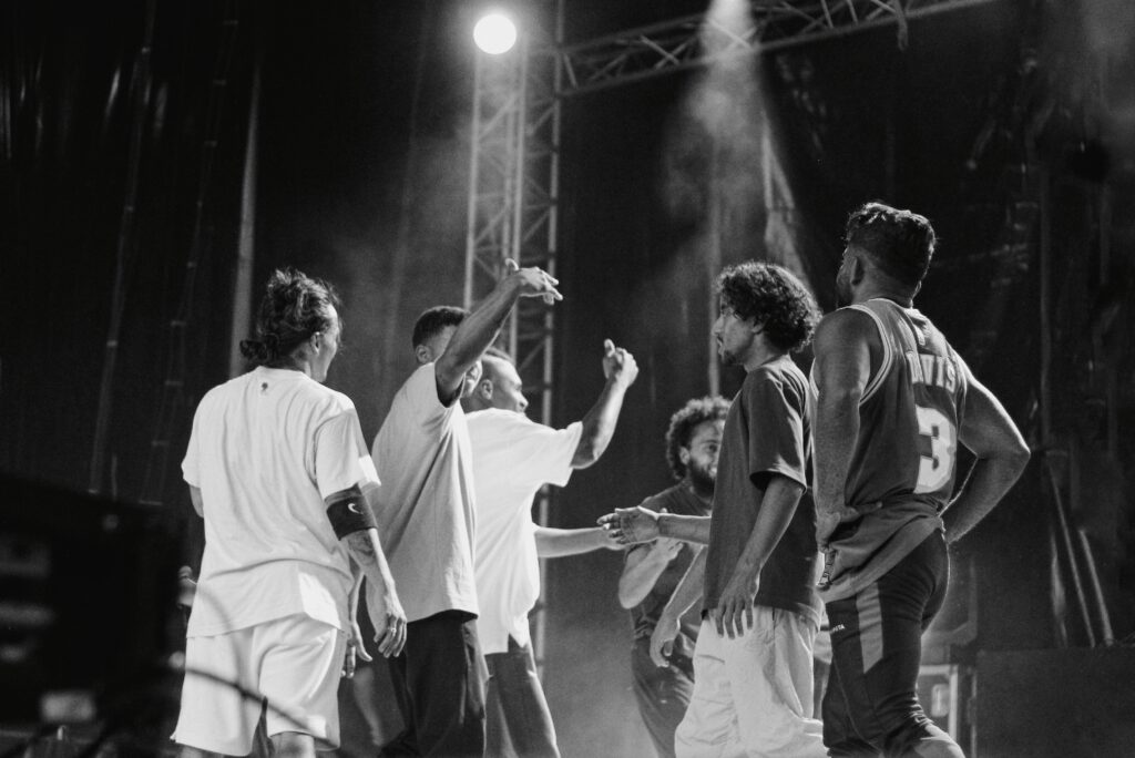 danseurs à la fête des escales - venissieux